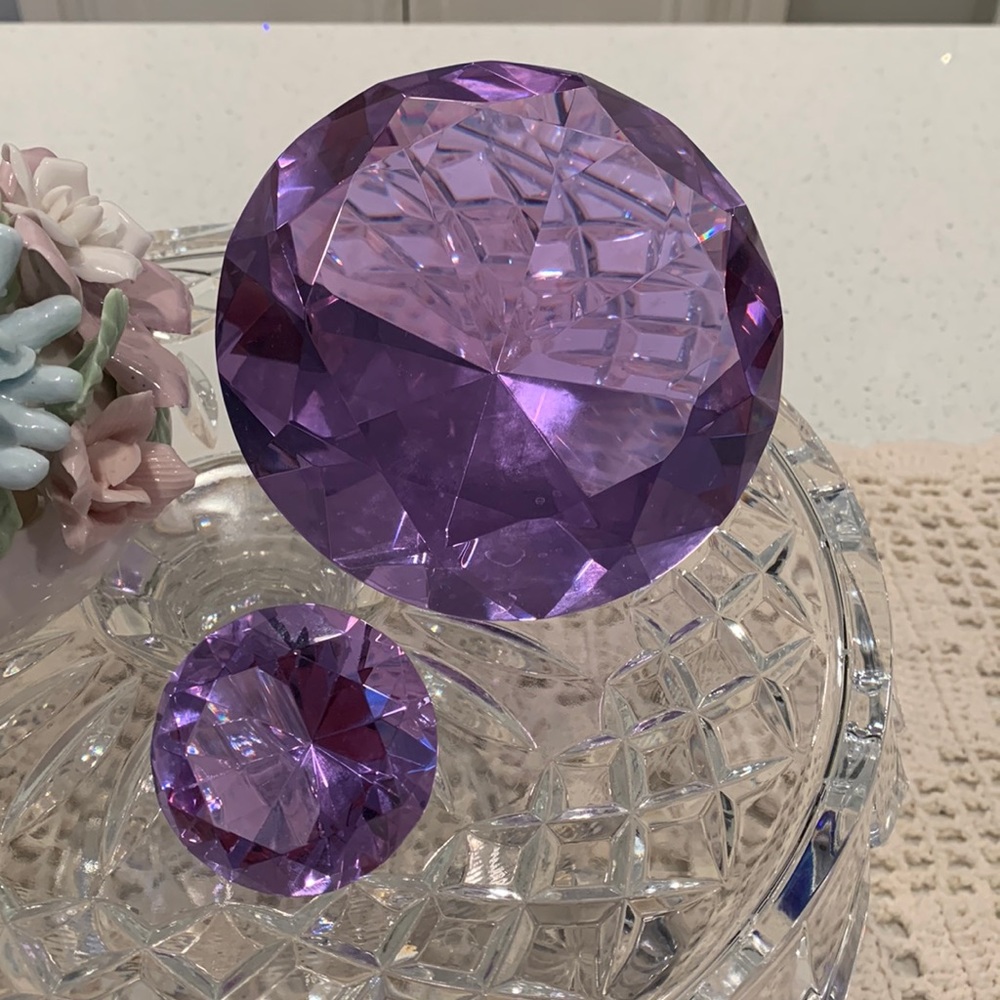 Big purple glass diamonds 💎 paper weight, perfect gift for Valentine